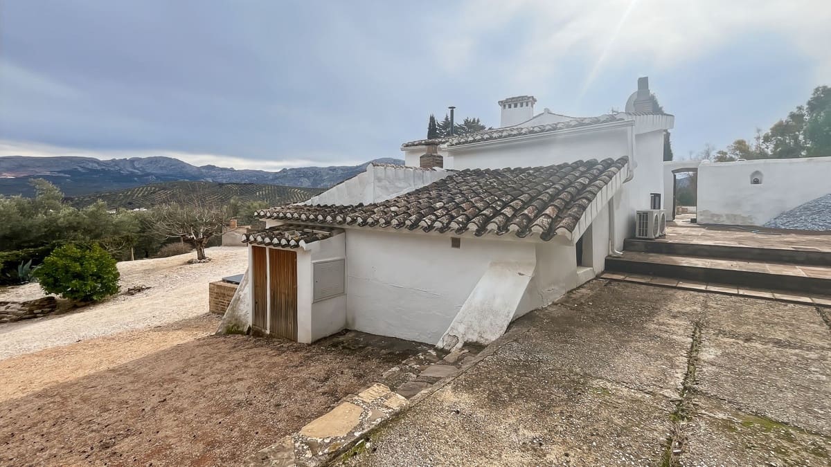 9 sovrum Finca/Hus på landet till salu i Villanueva del Rosario med pool garage - 780 000 € (Ref: 9528941)