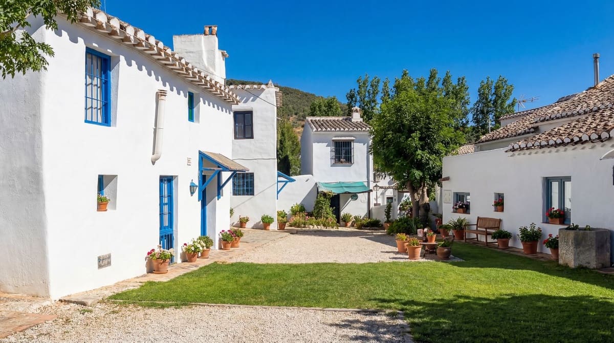 9 bedroom Finca/Country House for sale in Villanueva del Rosario with pool garage - € 780,000 (Ref: 9528941)