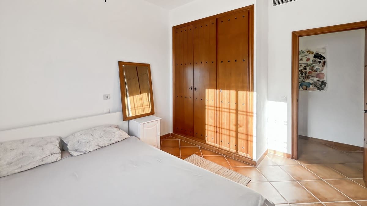 3 soveværelse Villa til salg i Colmenar med swimmingpool garage - € 436.000 (Ref: 9528942)