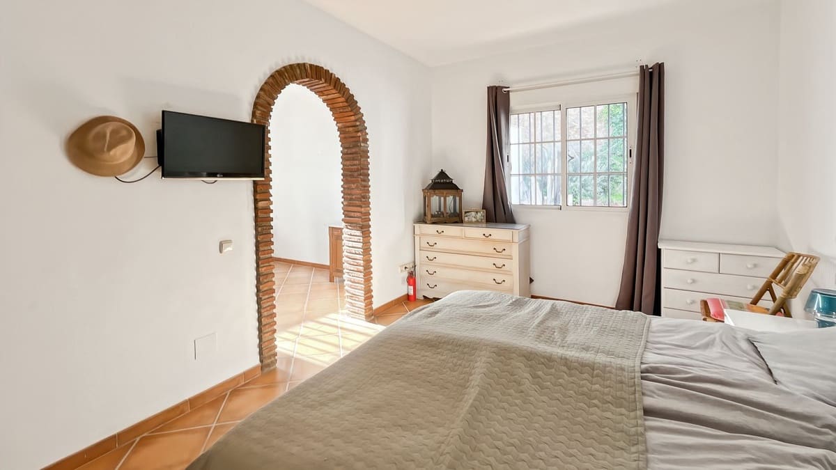 3 soveværelse Villa til salg i Colmenar med swimmingpool garage - € 436.000 (Ref: 9528942)