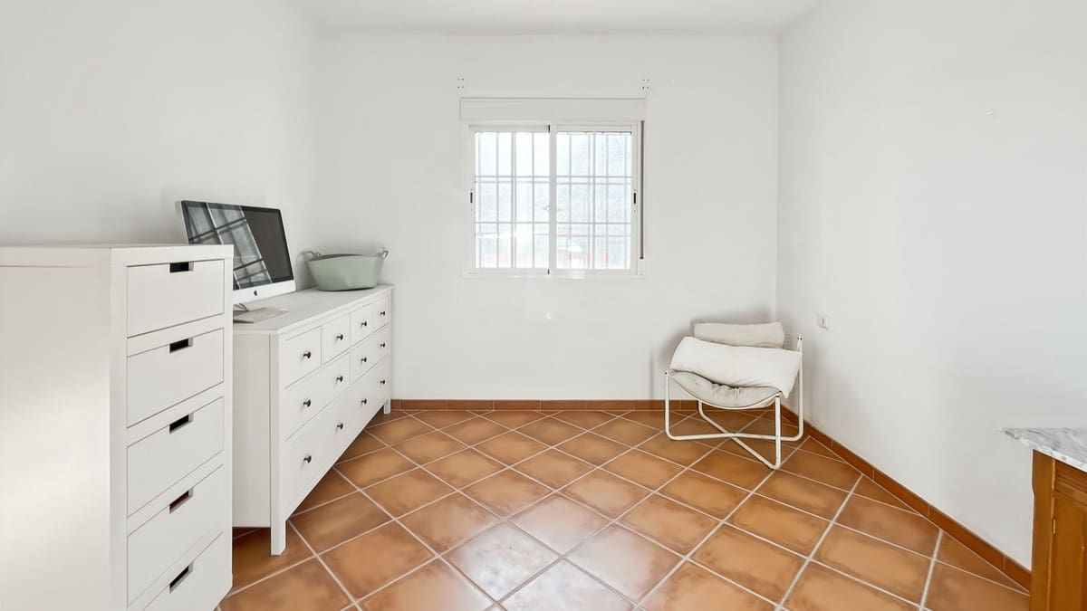 3 soveværelse Villa til salg i Colmenar med swimmingpool garage - € 436.000 (Ref: 9528942)