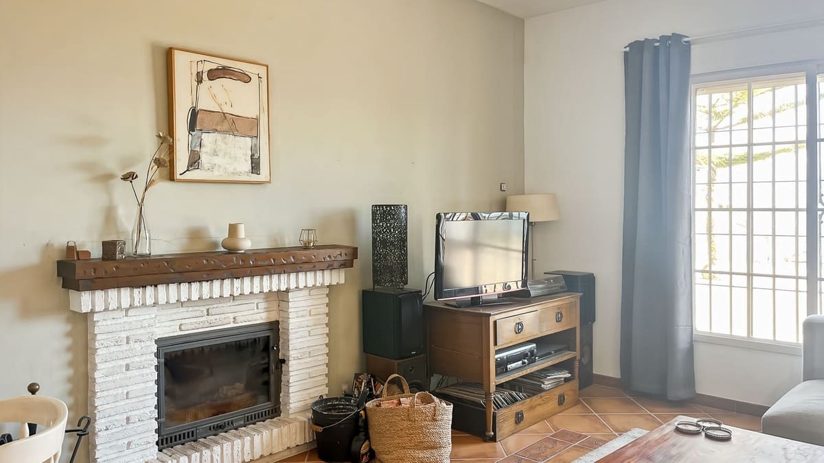 3 soveværelse Villa til salg i Colmenar med swimmingpool garage - € 436.000 (Ref: 9528942)