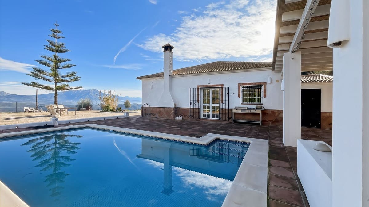 3 soveværelse Villa til salg i Colmenar med swimmingpool garage - € 436.000 (Ref: 9528942)