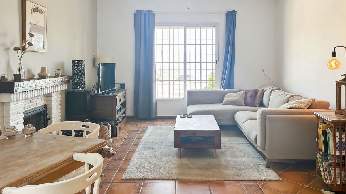 3 soveværelse Villa til salg i Colmenar med swimmingpool garage - € 436.000 (Ref: 9528942)