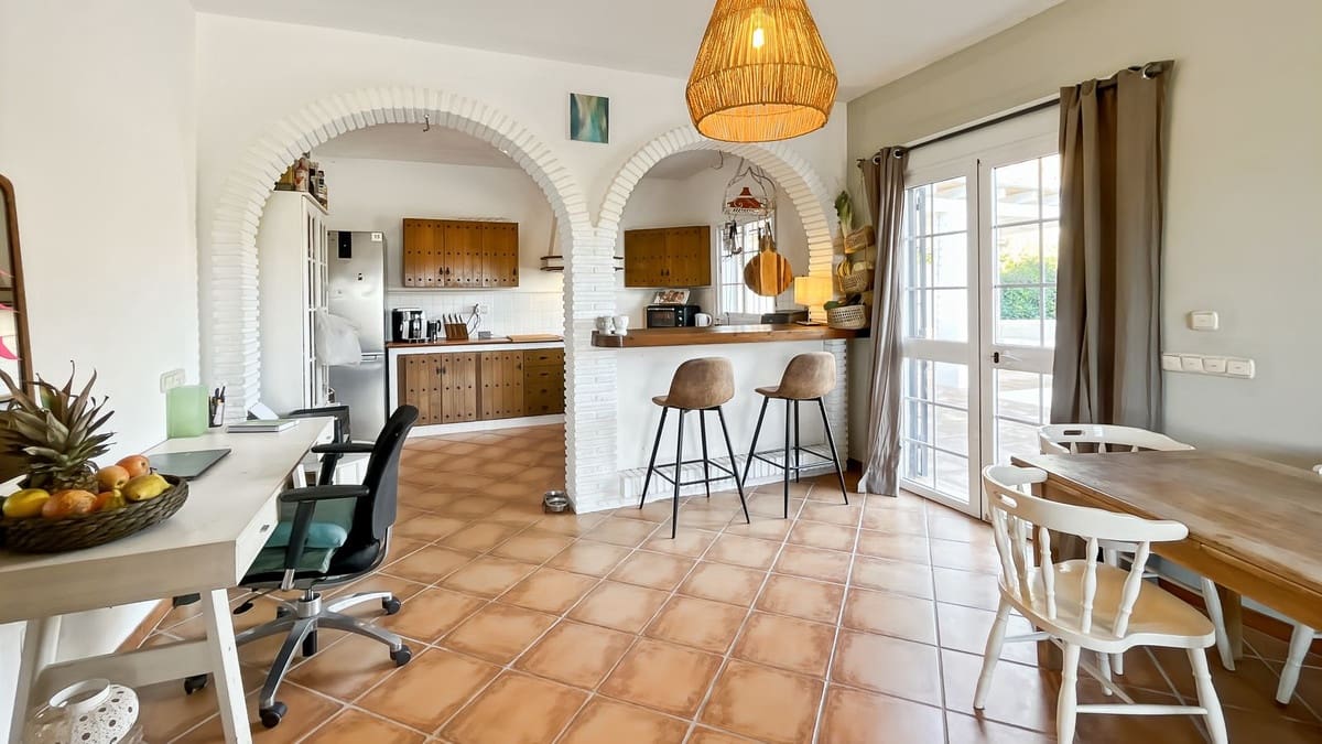 3 soveværelse Villa til salg i Colmenar med swimmingpool garage - € 436.000 (Ref: 9528942)