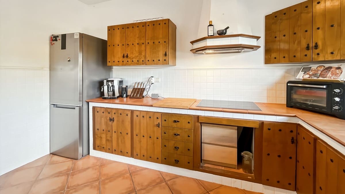 3 soveværelse Villa til salg i Colmenar med swimmingpool garage - € 436.000 (Ref: 9528942)