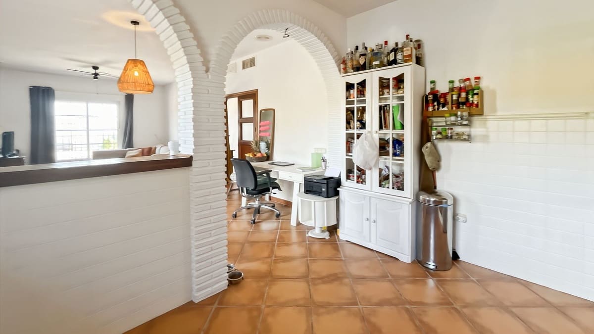 3 soveværelse Villa til salg i Colmenar med swimmingpool garage - € 436.000 (Ref: 9528942)