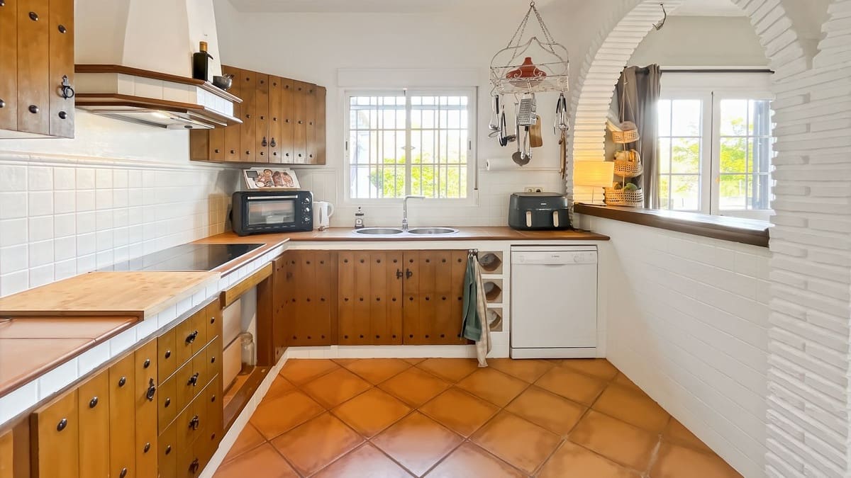 3 soveværelse Villa til salg i Colmenar med swimmingpool garage - € 436.000 (Ref: 9528942)