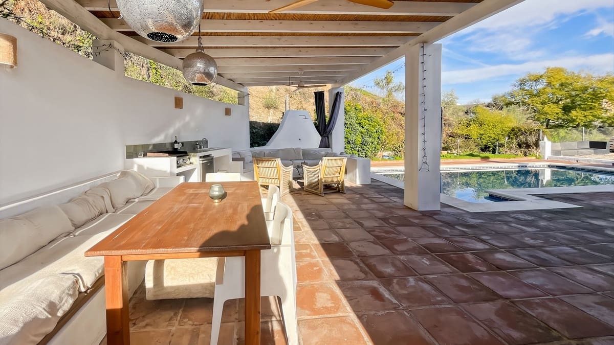 3 soveværelse Villa til salg i Colmenar med swimmingpool garage - € 436.000 (Ref: 9528942)