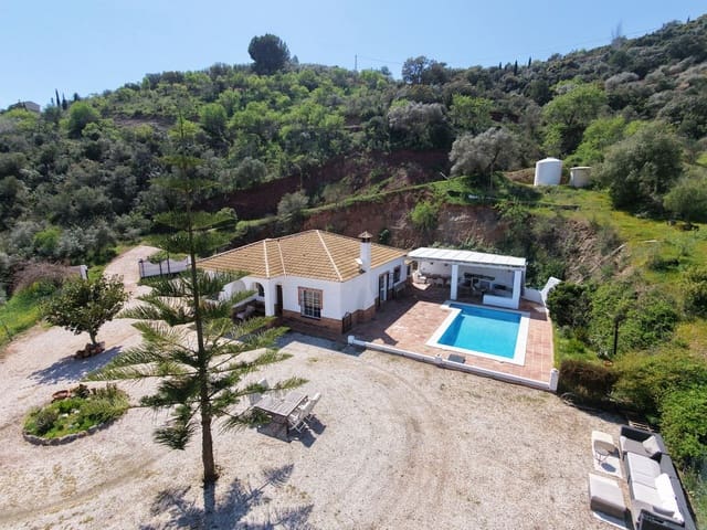 4 sypialnia Willa na sprzedaż w Colmenar z basenem garażem - 369 000 € (Ref: 9528942)