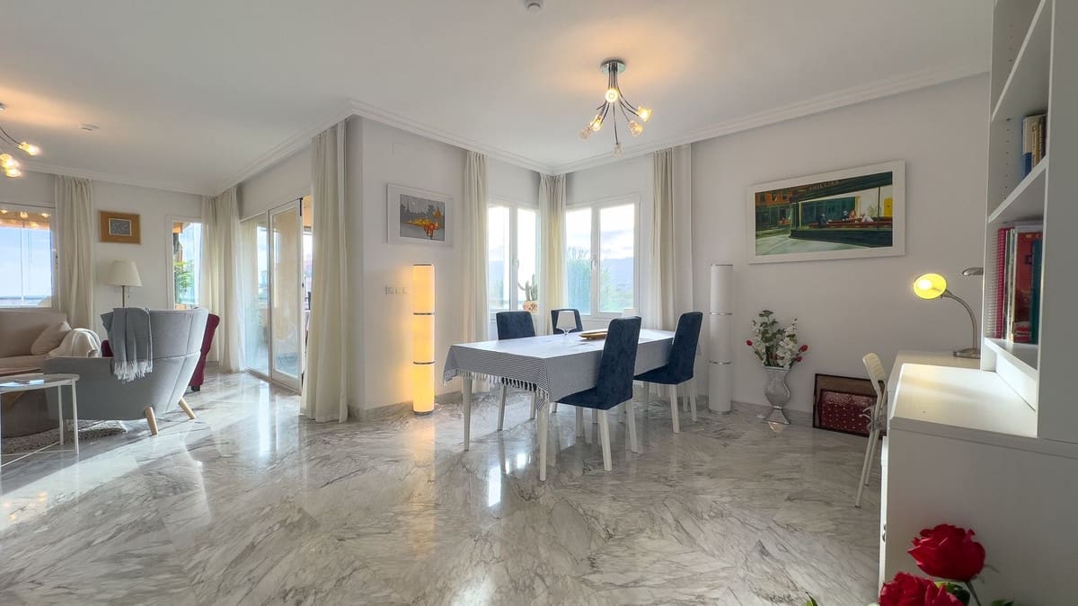 2 chambre Appartement à vendre à Alhaurin de la Torre avec piscine garage - 350 000 € (Ref: 9535065)