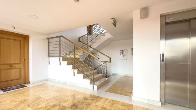 2 chambre Appartement à vendre à Alhaurín de la Torre avec piscine garage - 350 000 € (Ref: 9535065)