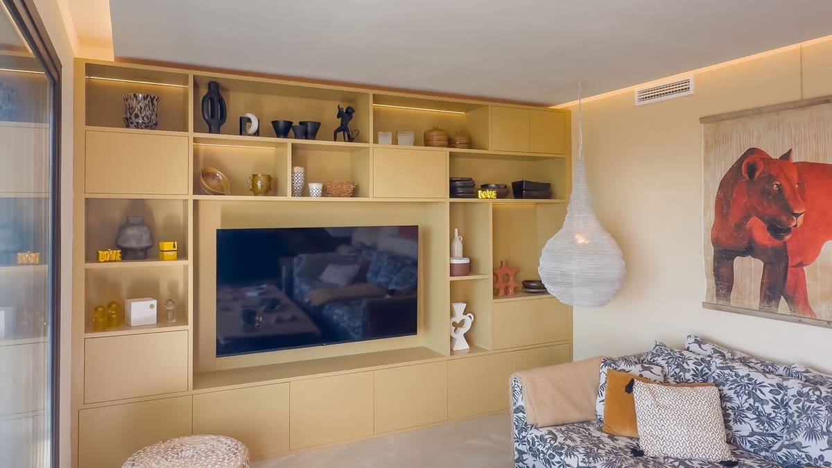 3 quarto Penthouse para venda em Istan com piscina garagem - 1 150 000 € (Ref: 9539687)