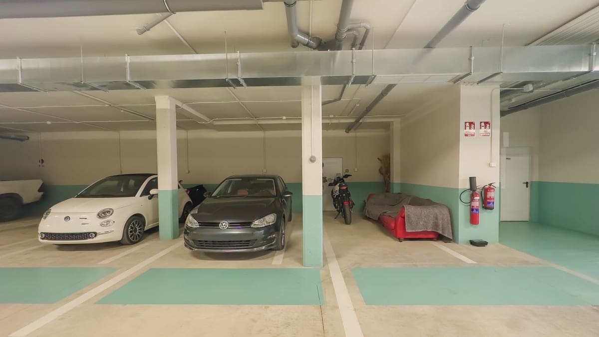 3 quarto Penthouse para venda em Istan com piscina garagem - 1 150 000 € (Ref: 9539687)