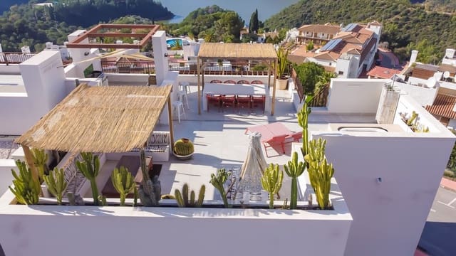 Ático de 3 habitaciones en Istán en venta con piscina garaje - 1.150.000 € (Ref: 9539687)