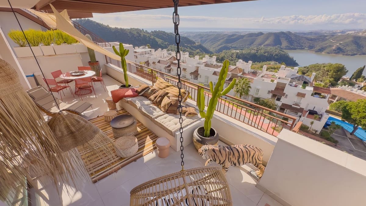 3 Zimmer Penthouse zu verkaufen in Istan mit Pool Garage - 1.150.000 € (Ref: 9539687)