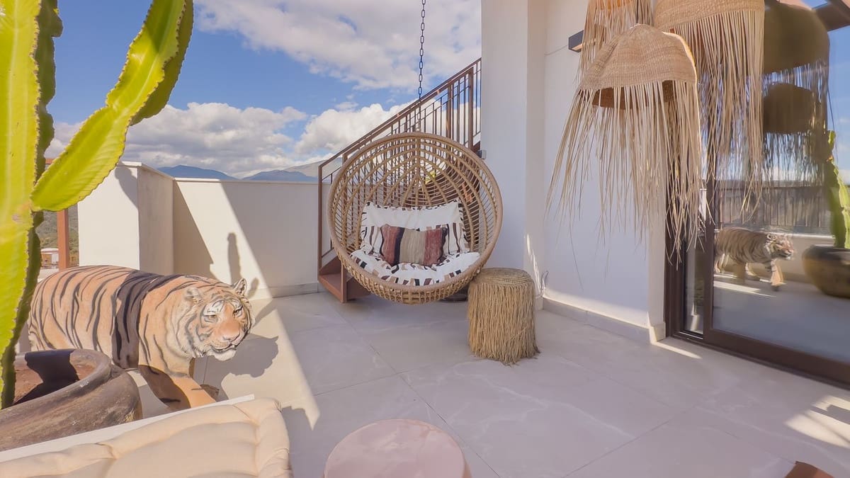 3 Zimmer Penthouse zu verkaufen in Istan mit Pool Garage - 1.150.000 € (Ref: 9539687)