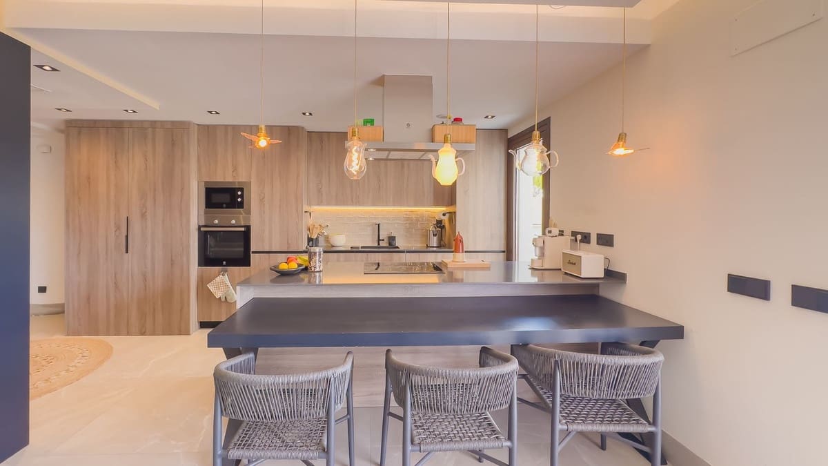 3 Zimmer Penthouse zu verkaufen in Istan mit Pool Garage - 1.150.000 € (Ref: 9539687)