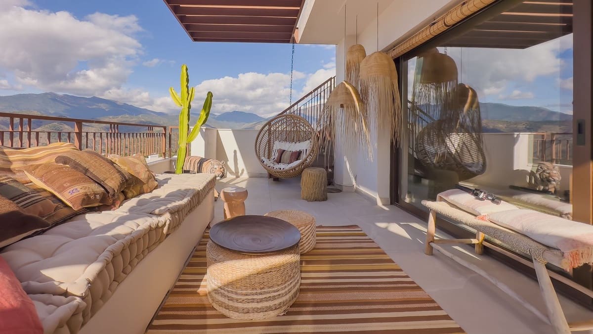 3 quarto Penthouse para venda em Istan com piscina garagem - 1 150 000 € (Ref: 9539687)