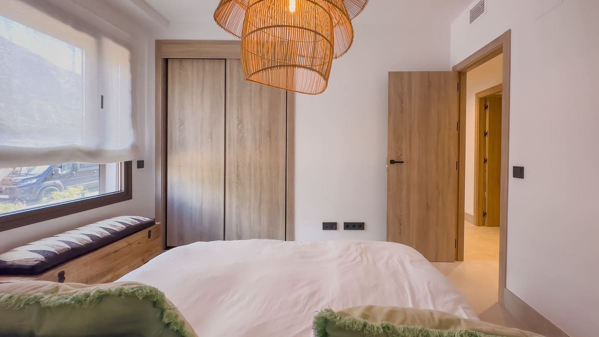 3 quarto Penthouse para venda em Istan com piscina garagem - 1 150 000 € (Ref: 9539687)