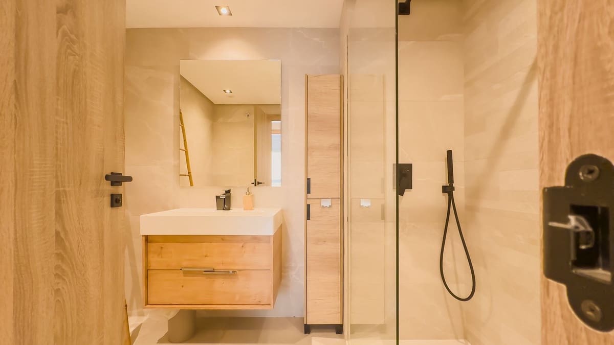 3 quarto Penthouse para venda em Istan com piscina garagem - 1 150 000 € (Ref: 9539687)