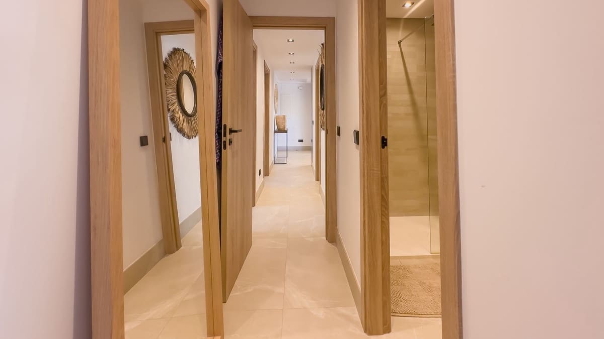 3 quarto Penthouse para venda em Istan com piscina garagem - 1 150 000 € (Ref: 9539687)