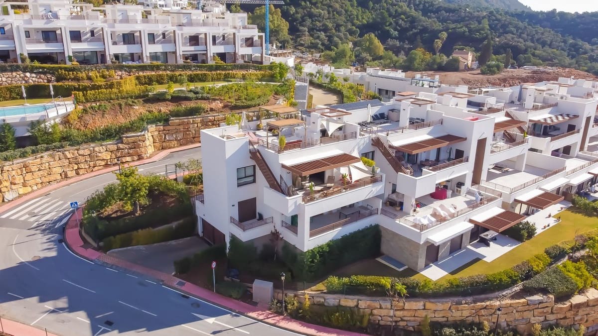 3 quarto Penthouse para venda em Istan com piscina garagem - 1 150 000 € (Ref: 9539687)