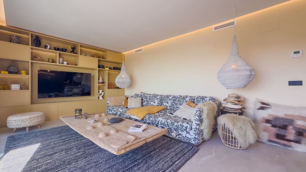 3 quarto Penthouse para venda em Istan com piscina garagem - 1 150 000 € (Ref: 9539687)