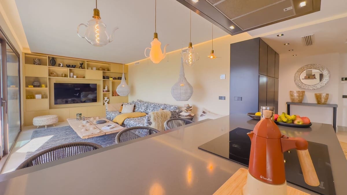 3 quarto Penthouse para venda em Istan com piscina garagem - 1 150 000 € (Ref: 9539687)