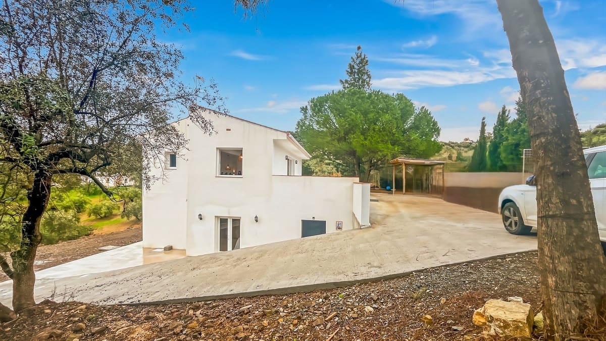 3 slaapkamer Villa te huur in Riogordo met garage - € 2.000 (Ref: 9597273)