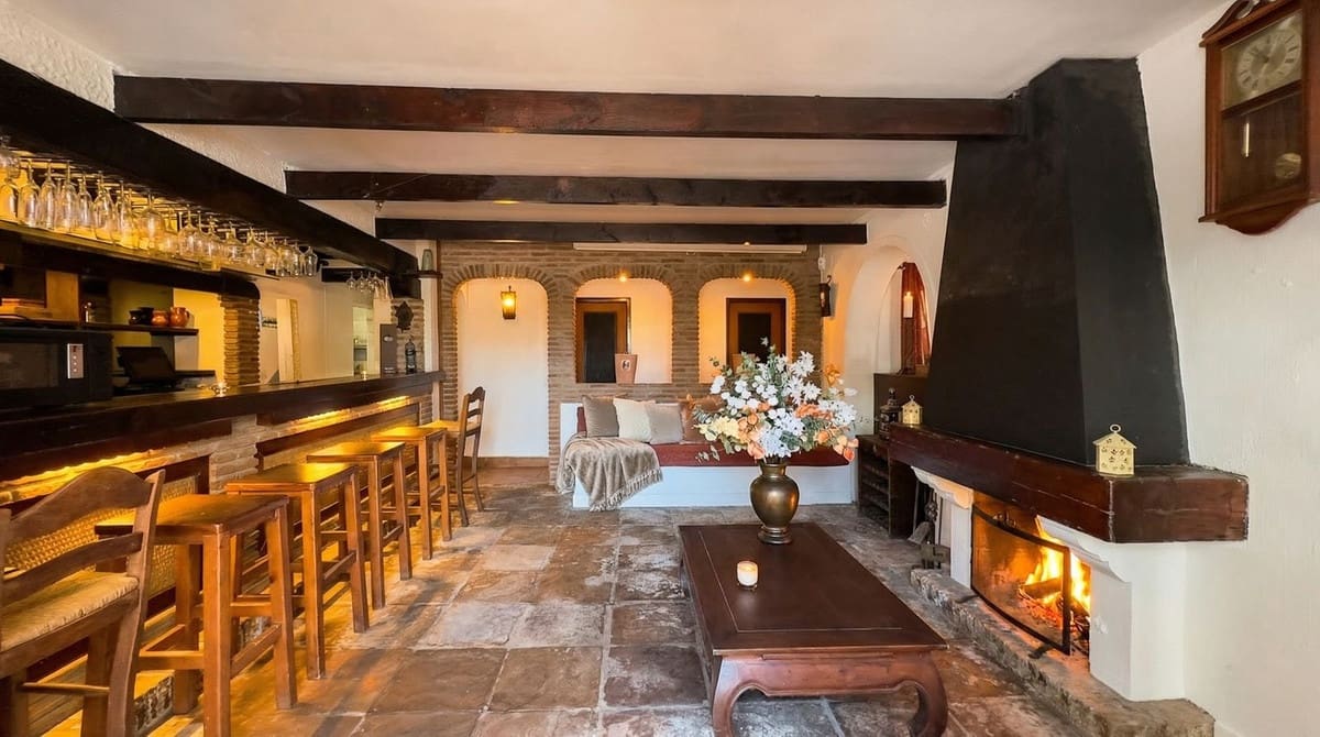 2 soveværelse Restaurant/Bar til salg i Campo Mijas med garage - € 525.000 (Ref: 9622759)