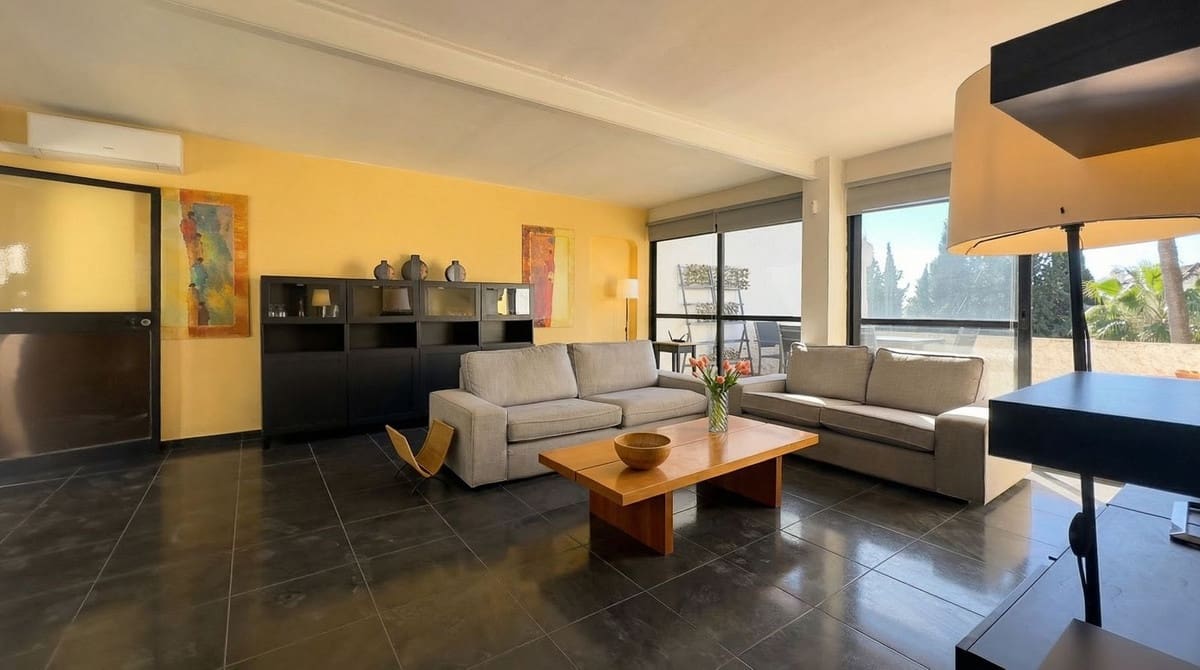 2 bedroom Restaurant/Bar for sale in Campo Mijas with garage - € 525,000 (Ref: 9622759)