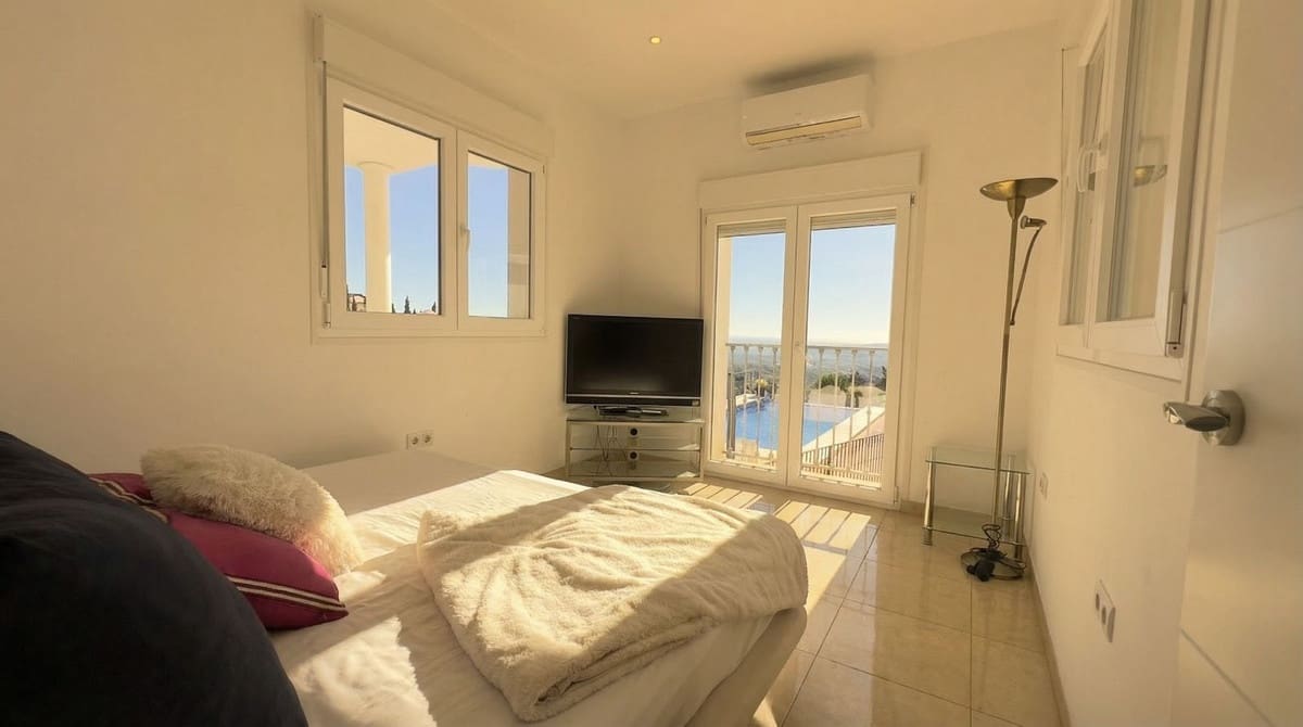 4 chambre Villa/Maison à vendre à Valtocado avec piscine garage - 1 485 000 € (Ref: 9628438)