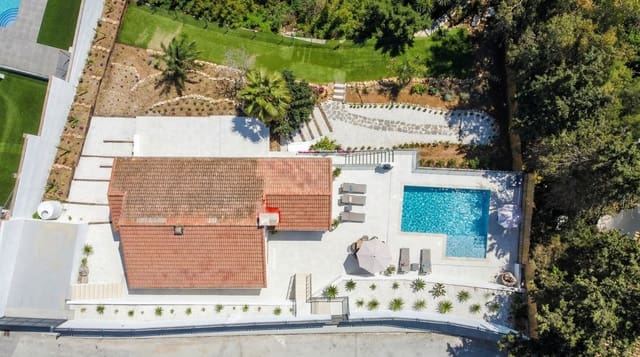 4 soveværelse Villa til salg i Campo Mijas, Mijas med swimmingpool garage - € 899.000 (Ref: 9628439)