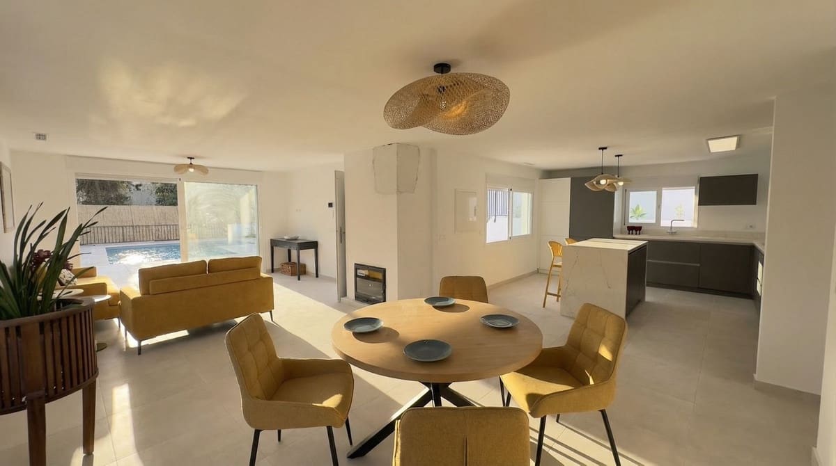 Chalet de 4 habitaciones en Campo Mijas en venta con piscina garaje - 899.000 € (Ref: 9628439)