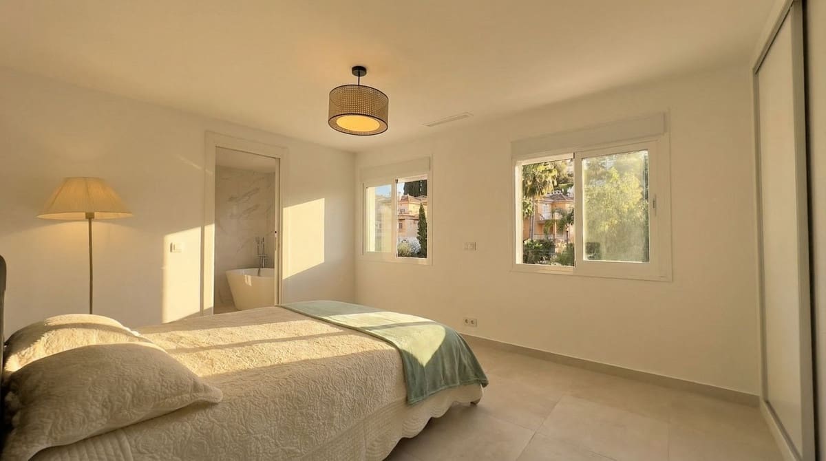 Chalet de 4 habitaciones en Campo Mijas en venta con piscina garaje - 899.000 € (Ref: 9628439)