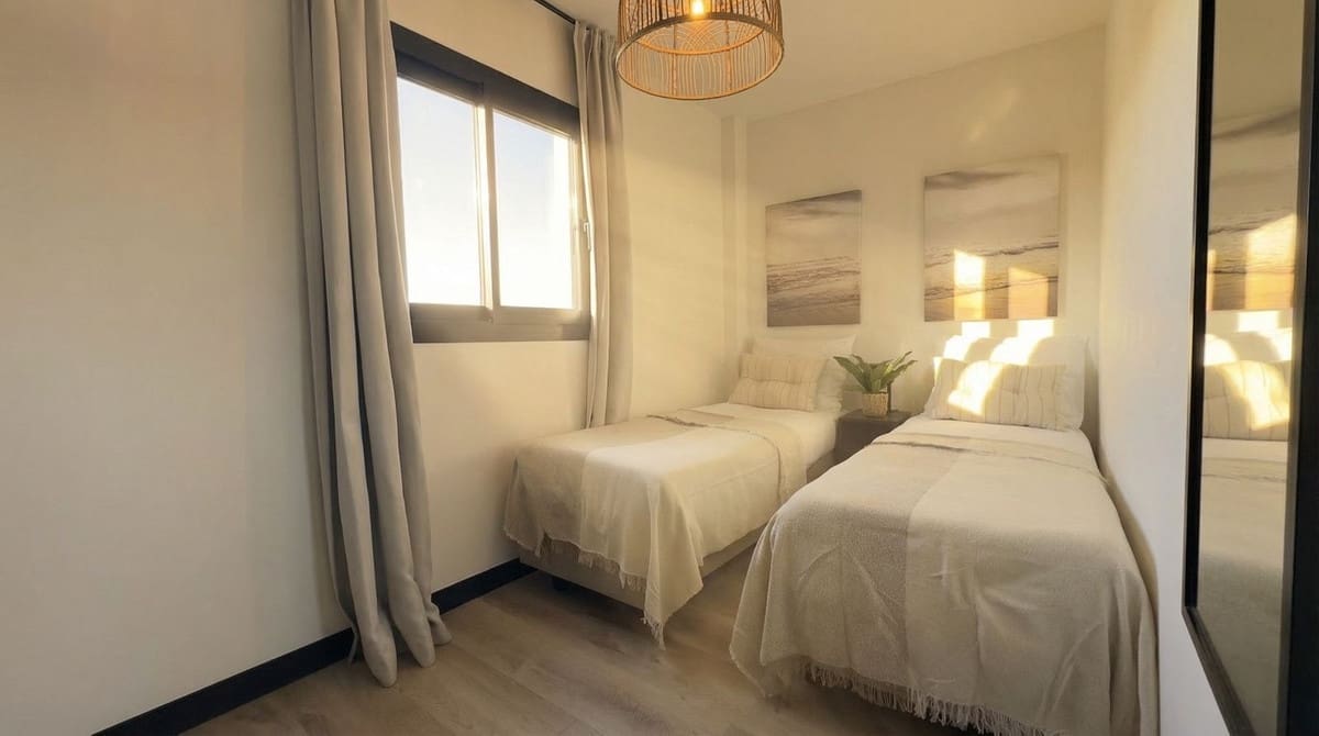 4 bedroom Apartment for sale in Mijas Costa with pool garage - € 465,000 (Ref: 9628440)