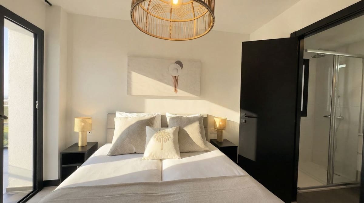 4 bedroom Apartment for sale in Mijas Costa with pool garage - € 465,000 (Ref: 9628440)