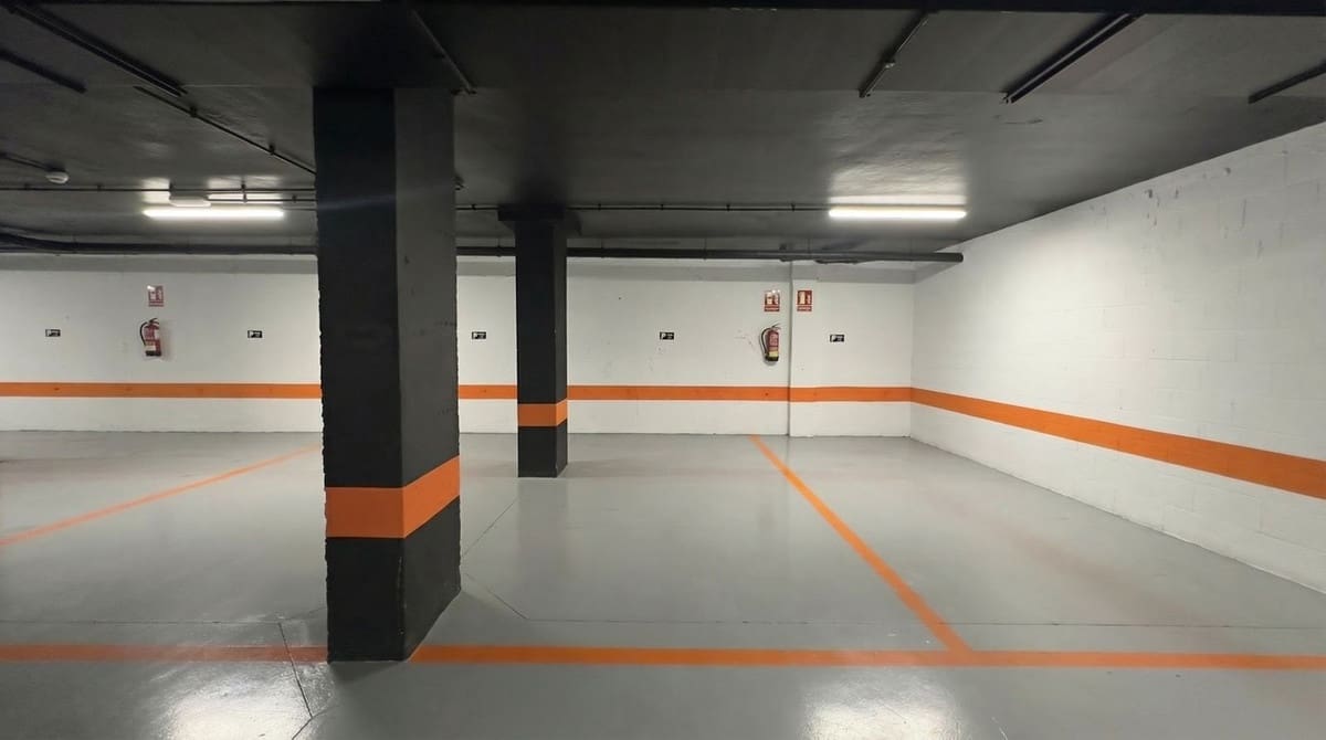 3 chambre Appartement à vendre à Mijas Costa avec piscine garage - 350 000 € (Ref: 9628441)