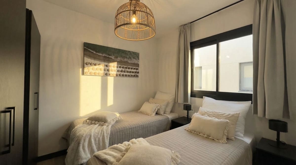 3 soveværelse Lejlighed til salg i Mijas Costa med swimmingpool garage - € 349.000 (Ref: 9628441)