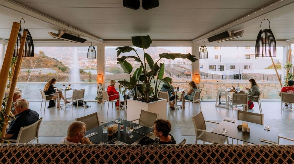 3 soveværelse Lejlighed til salg i Mijas Costa med swimmingpool garage - € 349.000 (Ref: 9628441)