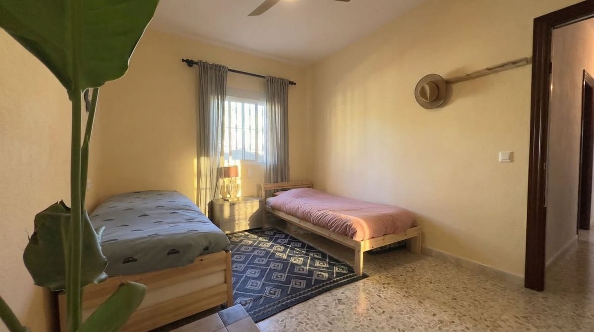 Finca/Casa Rural de 4 habitaciones en Alora en venta con piscina garaje - 269.000 € (Ref: 9628442)