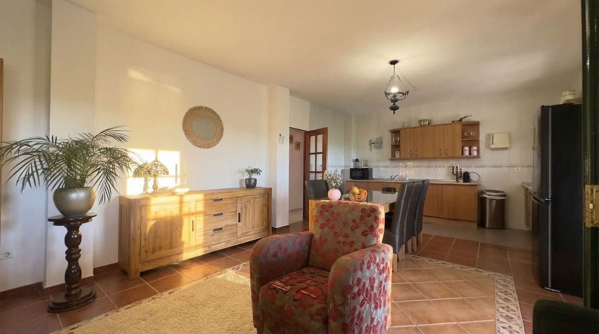 4 bedroom Finca/Country House for sale in Alora with pool garage - € 269,000 (Ref: 9628442)