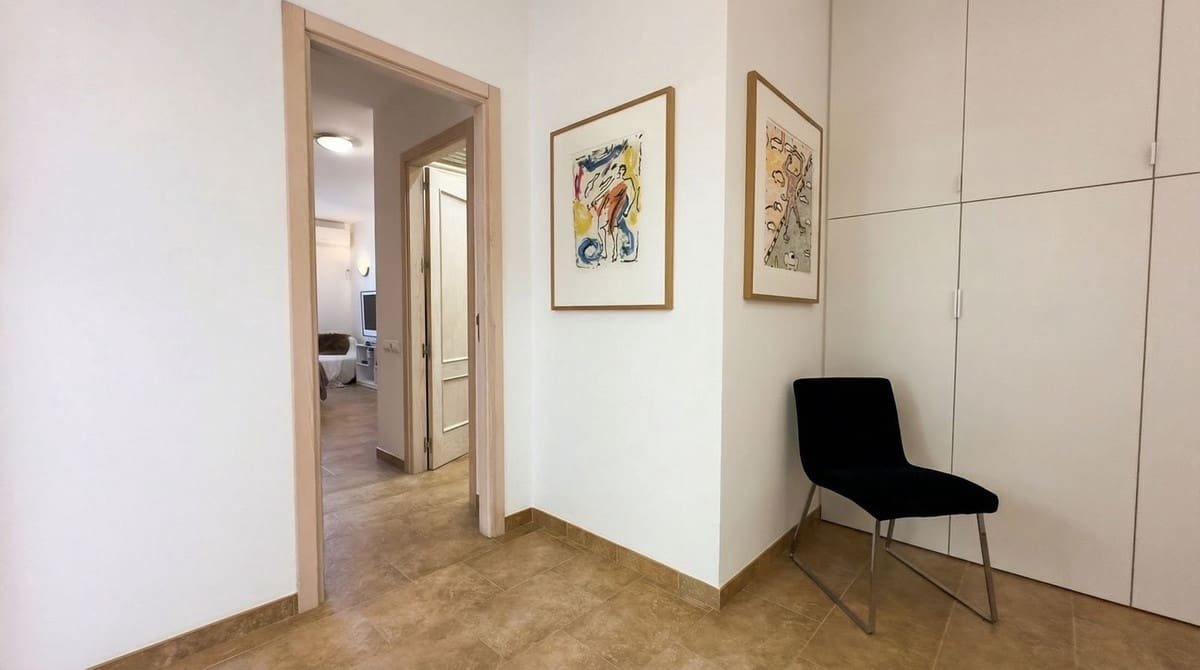 Chalet de 4 habitaciones en Guaro en venta con piscina garaje - 995.000 € (Ref: 9631862)