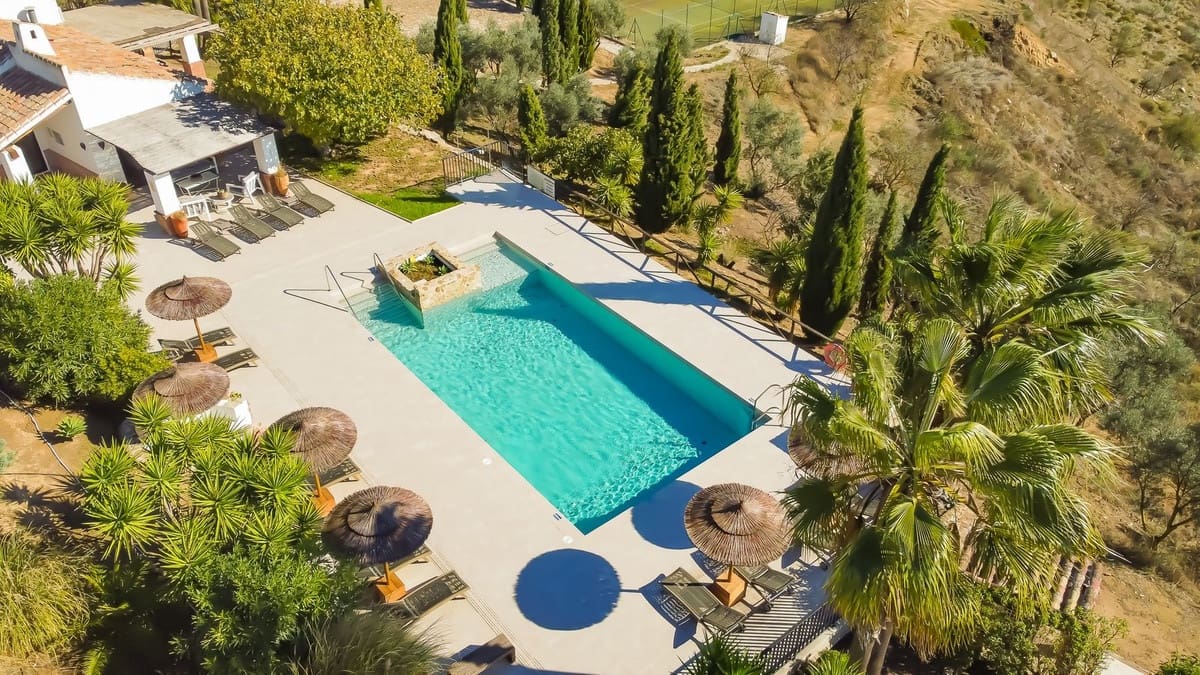 13 bedroom Finca/Country House for sale in Villanueva de la Concepcion with pool garage - € 2,250,000 (Ref: 9656584)