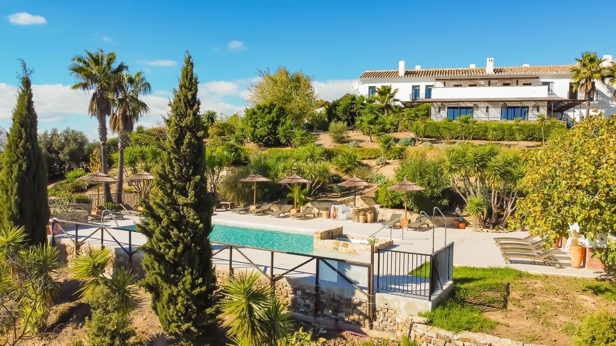 13 bedroom Finca/Country House for sale in Villanueva de la Concepcion with pool garage - € 1,995,000 (Ref: 9656584)