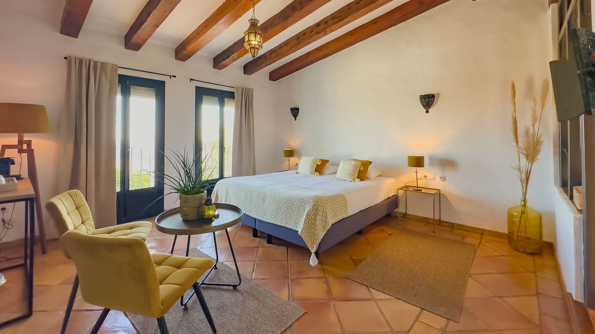 13 bedroom Finca/Country House for sale in Villanueva de la Concepcion with pool garage - € 1,995,000 (Ref: 9656584)