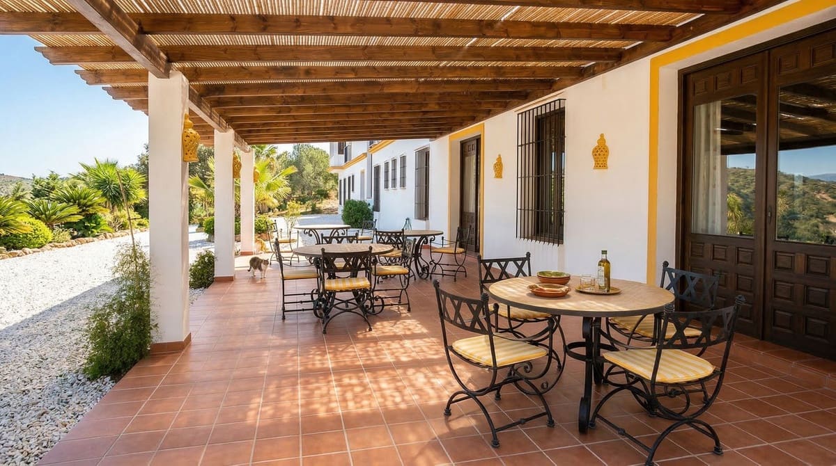 Finca/Casa Rural de 13 habitaciones en Almogía en venta con piscina - 2.200.000 € (Ref: 9685256)