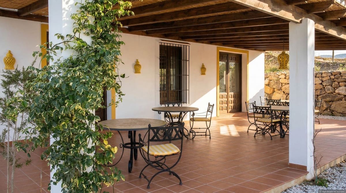 Finca/Casa Rural de 13 habitaciones en Almogía en venta con piscina - 2.200.000 € (Ref: 9685256)