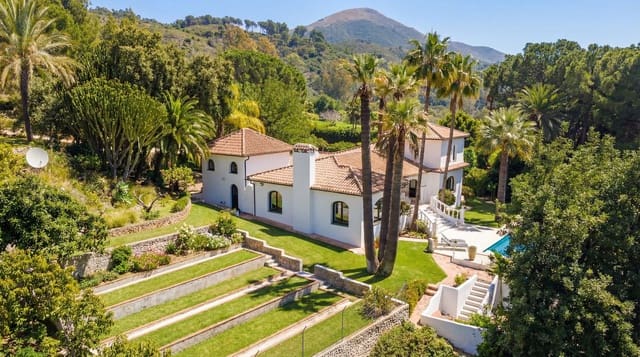 5 soveværelse Finca/Landehus til salg i Alhaurín el Grande med swimmingpool garage - € 2.150.000 (Ref: 9696779)